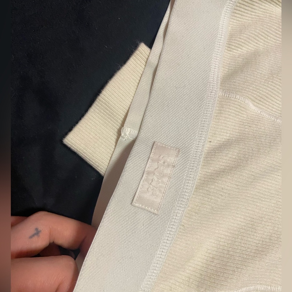 Xs Skims Bone Ribbed Leggings
